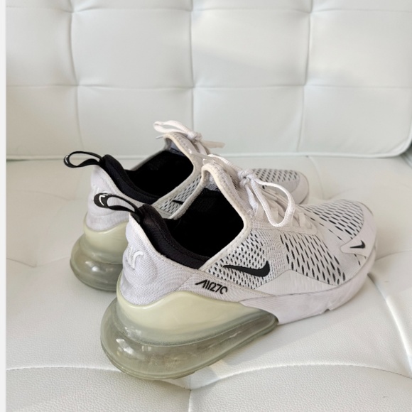 Nike Air Max 270 White/Black - Size 9.5 W’s - Picture 5 of 11